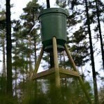 Gamekeeper feeder 125L with legs