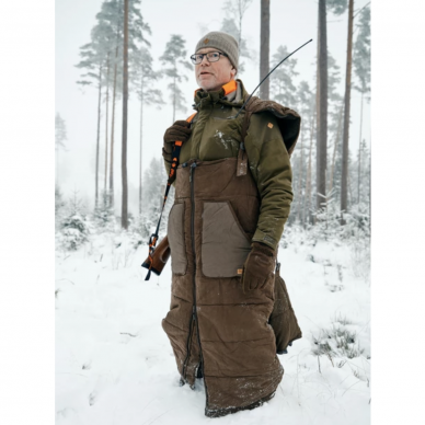 Extra warm PINEWOOD® ABISKO SITTING BAG for hunting towers